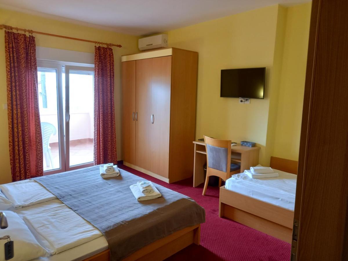 Apartmani Simon Lopar Camera foto
