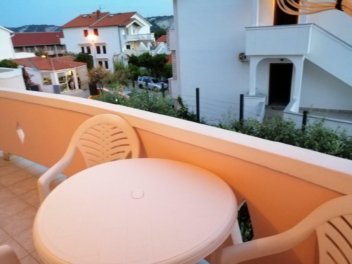 Apartmani Simon Lopar Esterno foto
